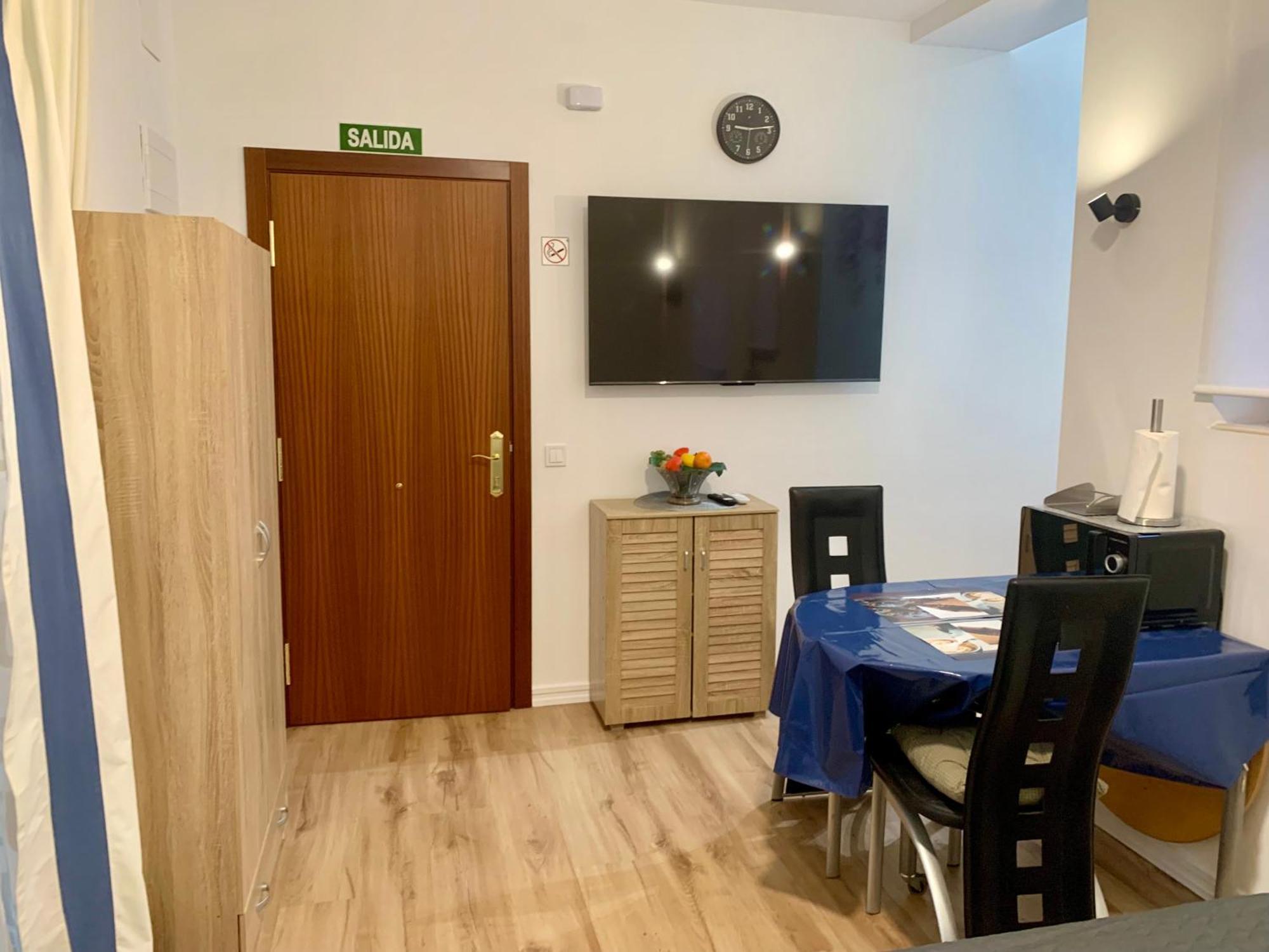 Rumar Apartamento Con Terraza Alicante Bagian luar foto